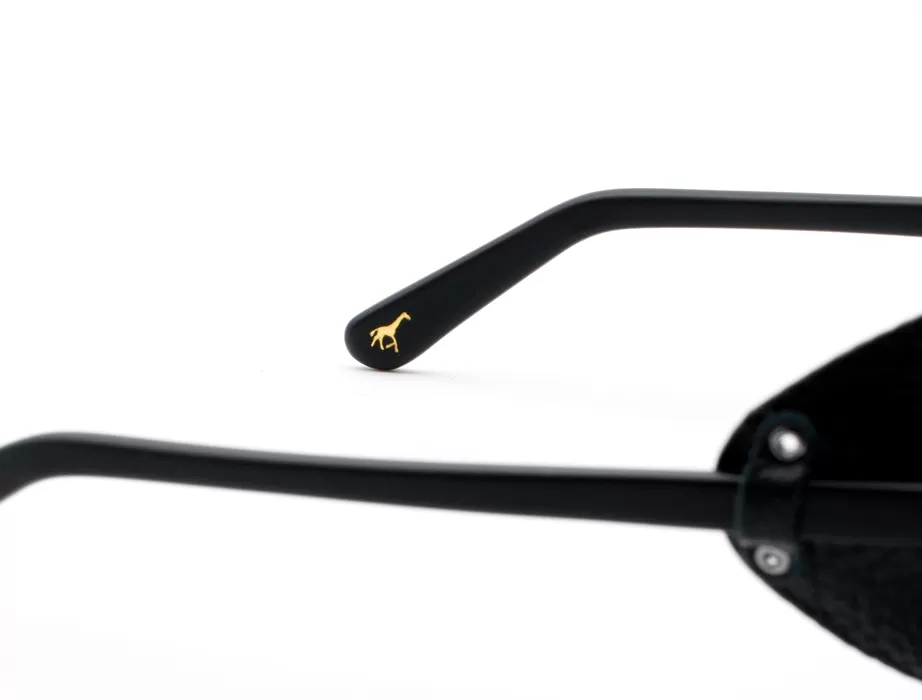 l-g-r-reunion-flap-sonnenbrille-black-matt-red-mirror image 4