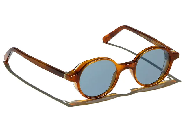 l-g-r-reunion-maxton-hall-sonnenbrille-havana-chiaro-champagne-blue-photochromic image 1