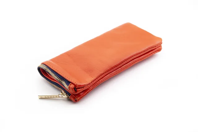 tavat-eyewear-soft-leather-pouch-brillenetui-leder image 1