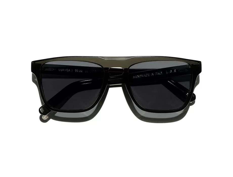 l-g-r-luanda-ii-sonnenbrille-crystal-grey-grey-michael-fassbender image 3