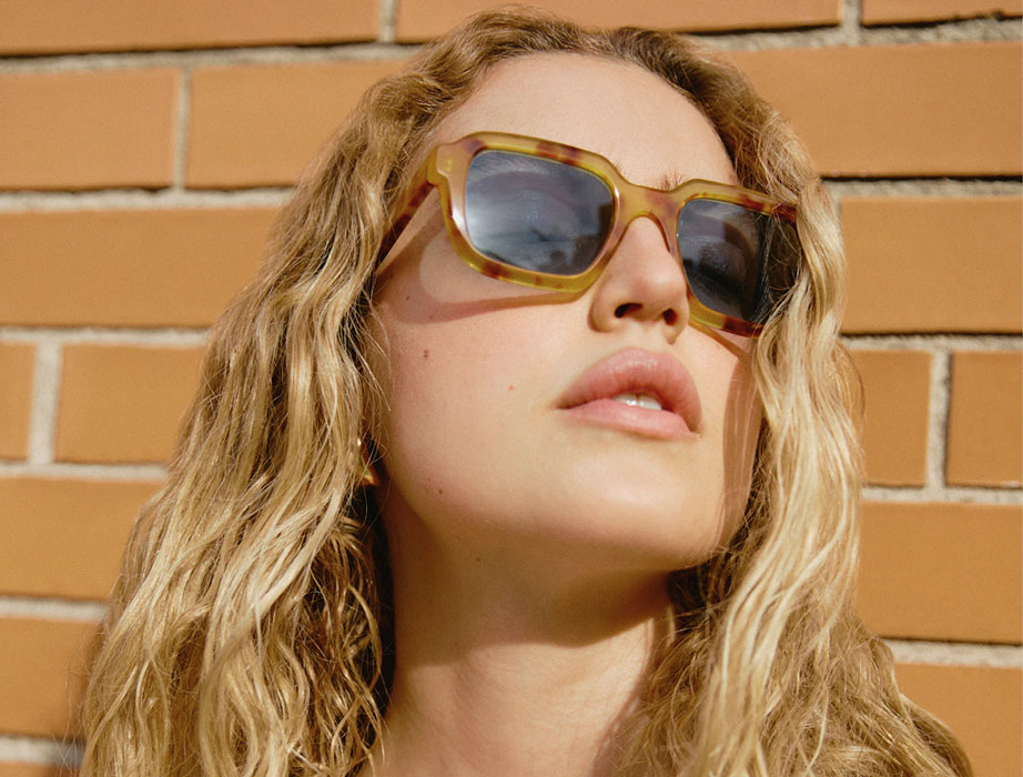 l-g-r-raffaello-l-g-r-for-dvf-sonnenbrille-havana-miele-52-light-blue-photochrom image 5