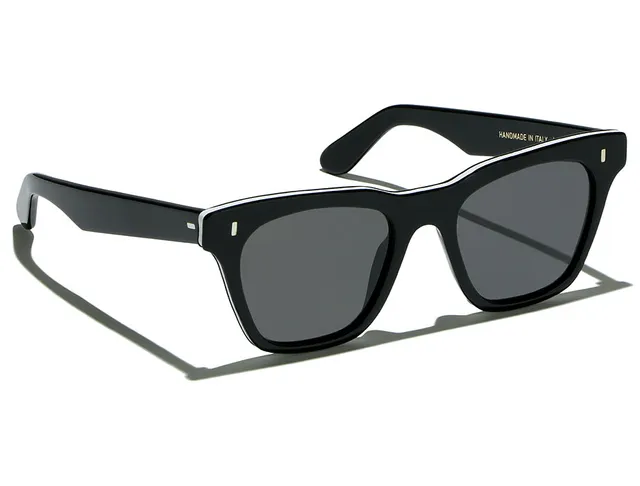 l-g-r-cecile-skin-sonnenbrille-black-white-leather-grey-base-2 image 1