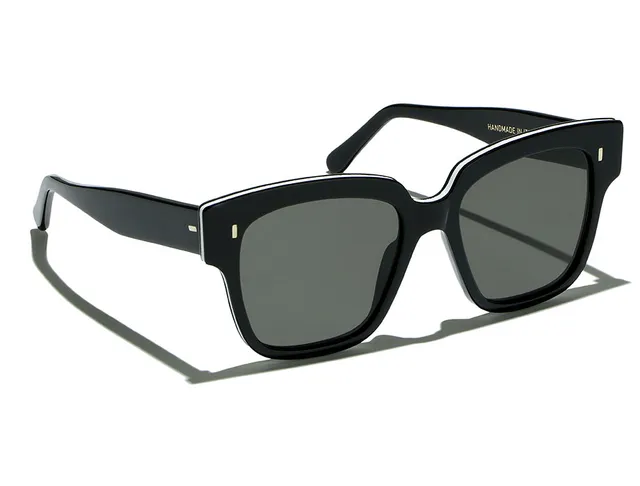 l-g-r-dakhla-skin-sonnenbrille-black-white-leather-grey-base-2 image 1