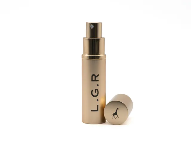 l-g-r-cleaning-gold-spray-linsen-reinigungsspray-30-ml image 1