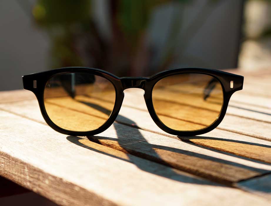 l-g-r-fez-bold-sonnenbrille-black-yellow-gradient-photochrom image 6