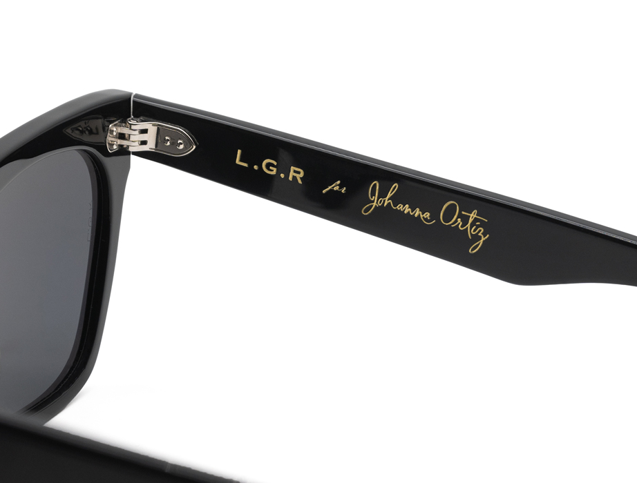 l-g-r-cecile-for-johanna-ortiz-sonnenbrille-iconic-black-dark-grey image 4