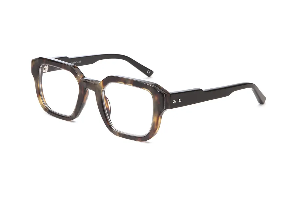 tavat-eyewear-flaunt-brille-motus-kollektion image 1