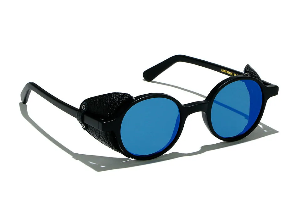 l-g-r-reunion-flap-sonnenbrille-black-matt-22-black-leather-flat-blue-mirror image 1