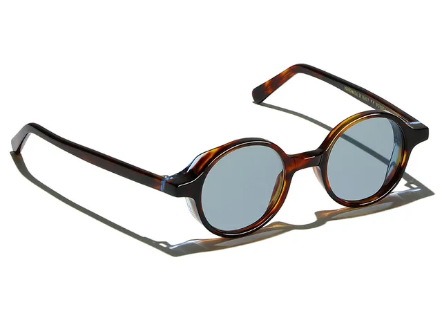 l-g-r-reunion-carnet-de-voyage-sonnenbrille-slowear-havana-maculato-crystal-blue image 1