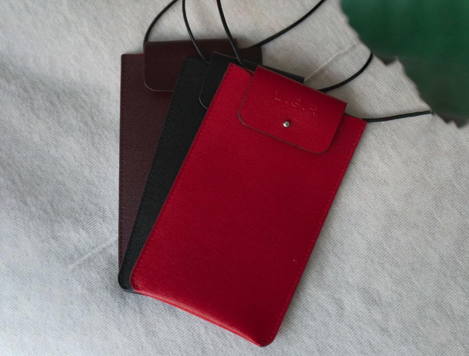 l-g-r-saffiano-leather-case-brillenetui-rot image 4