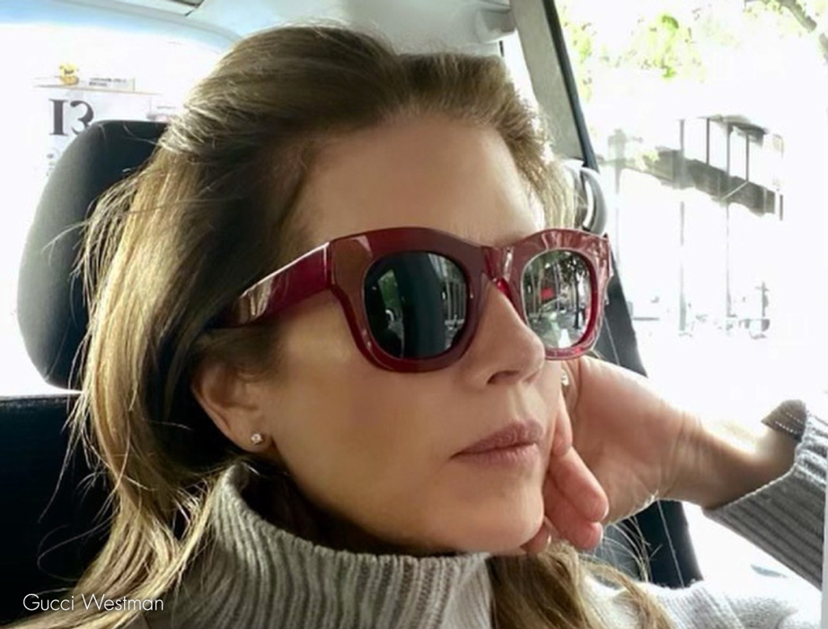 l-g-r-sofia-sonnenbrille-venetian-red-80-green-g15-netflix-emily-in-paris image 6