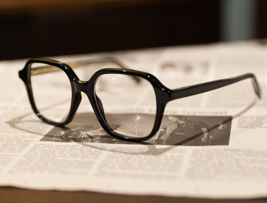 l-g-r-tunisi-sonnenbrille-black-crystal-gold-01d image 5