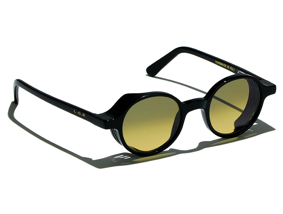 l-g-r-reunion-explorer-sonnenbrille-black-01-gelb-photochrom image 1