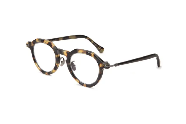 tavat-eyewear-wink-brille-soupcan-kollektion image 1