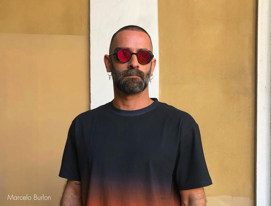l-g-r-reunion-flap-sonnenbrille-black-matt-red-mirror image 5